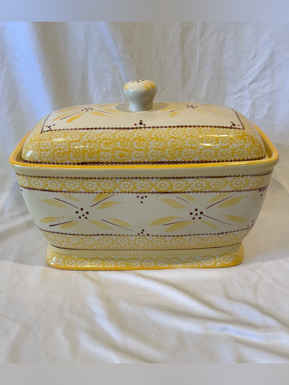 Temp-tations Old World Yellow Covered Loaf Baker Dish 13” Tara Ovenware